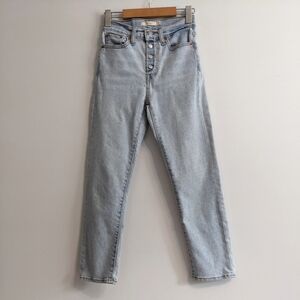 Levi's Wedgie Straight, distressed fly, 24